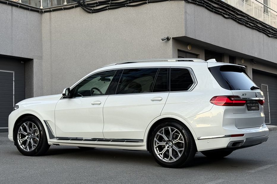 Продам BMW X7 30 xDrive 2020 года в Киеве