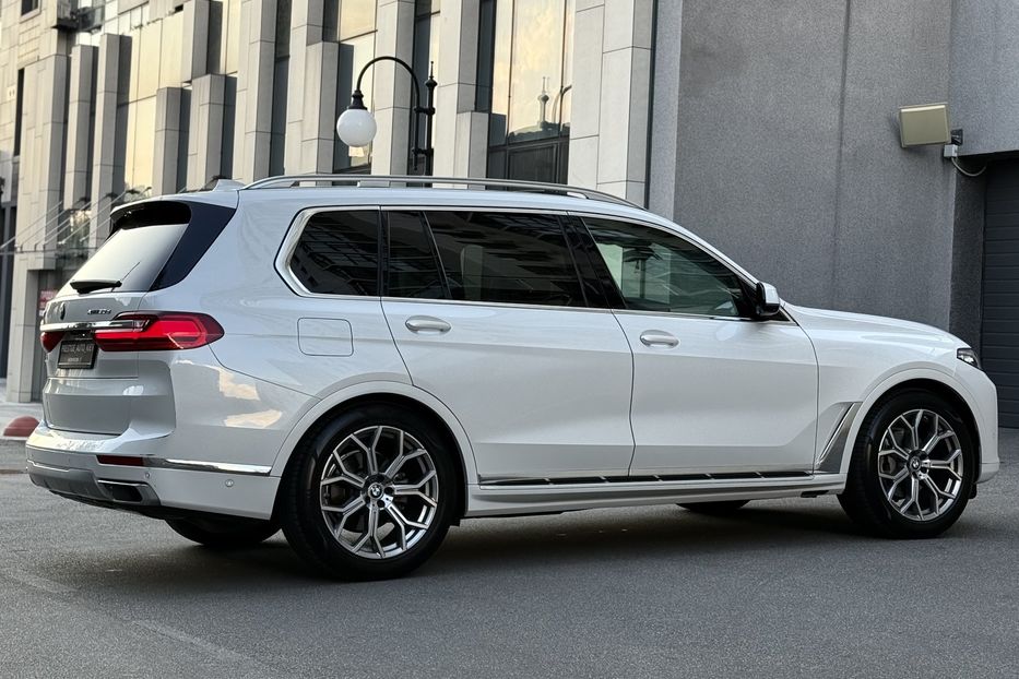 Продам BMW X7 30 xDrive 2020 года в Киеве