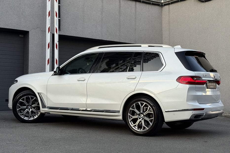 Продам BMW X7 30 xDrive 2020 года в Киеве