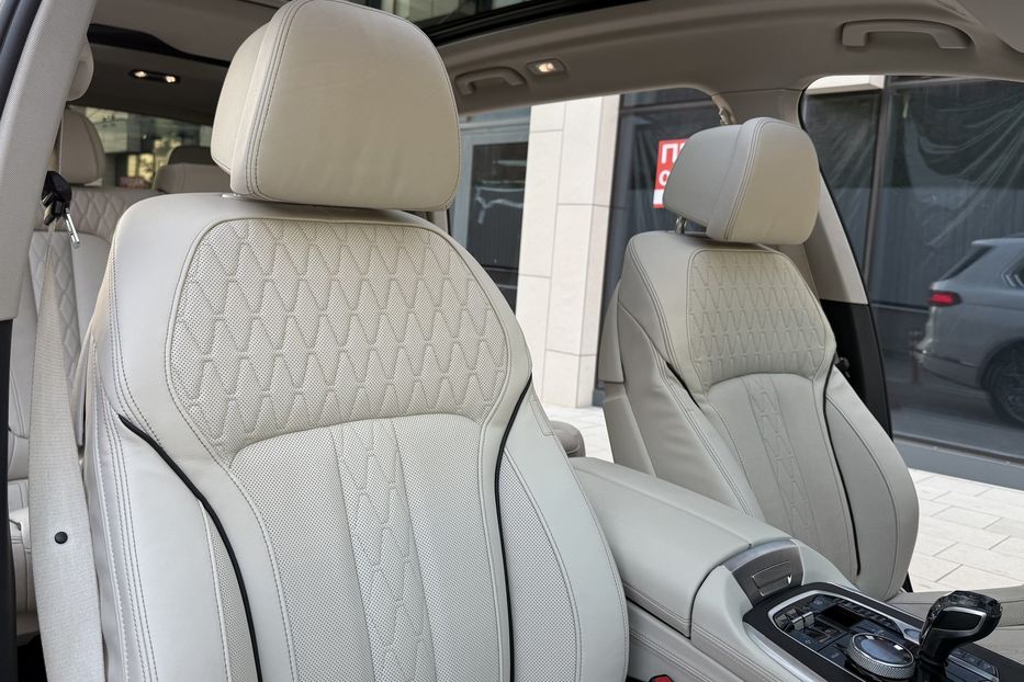 Продам BMW X7 30 xDrive 2020 года в Киеве