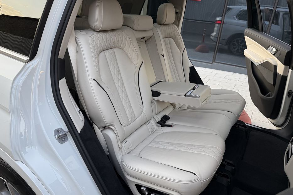 Продам BMW X7 30 xDrive 2020 года в Киеве