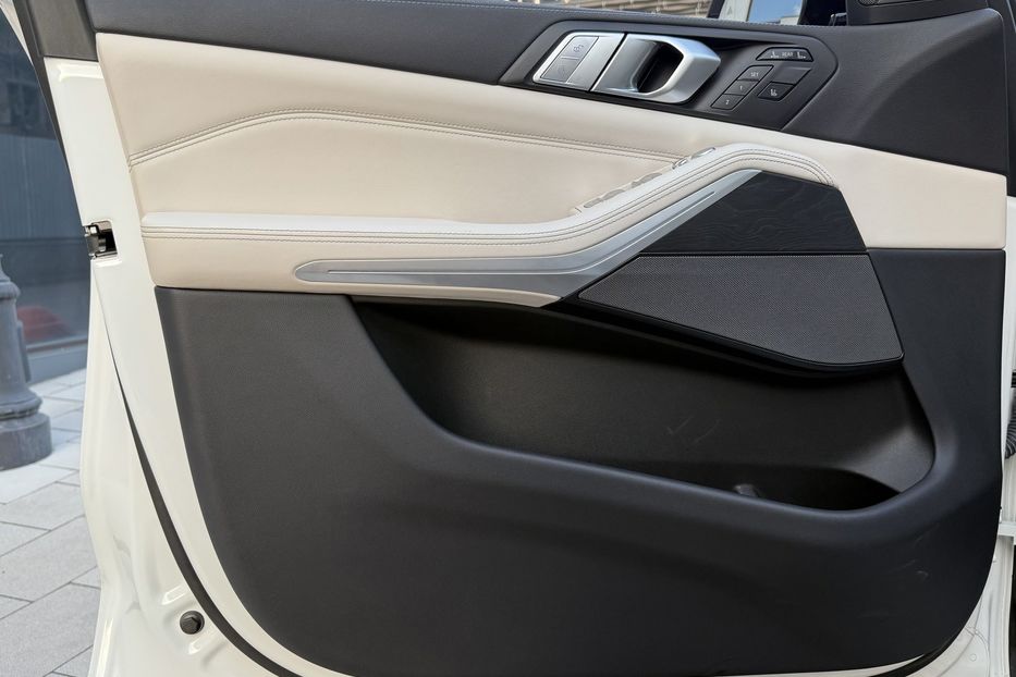 Продам BMW X7 30 xDrive 2020 года в Киеве