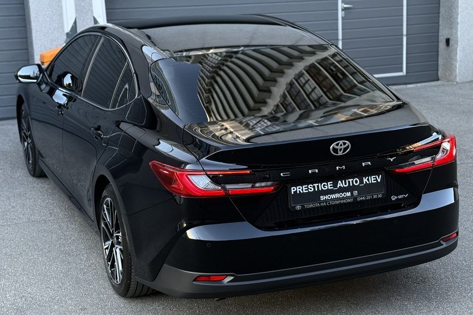 Продам Toyota Camry 80 Hybrid Premium + 2024 года в Киеве