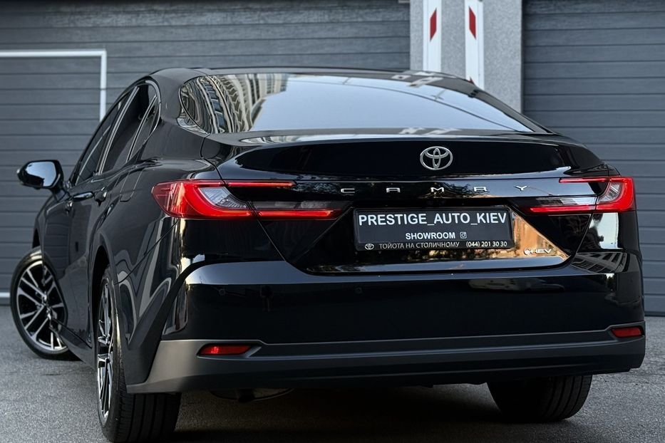 Продам Toyota Camry 80 Hybrid Premium + 2024 года в Киеве