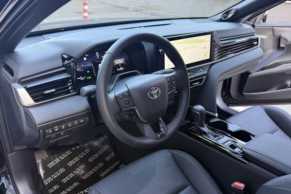Продам Toyota Camry 80 Hybrid Premium + 2024 года в Киеве
