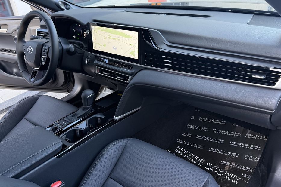Продам Toyota Camry 80 Hybrid Premium + 2024 года в Киеве