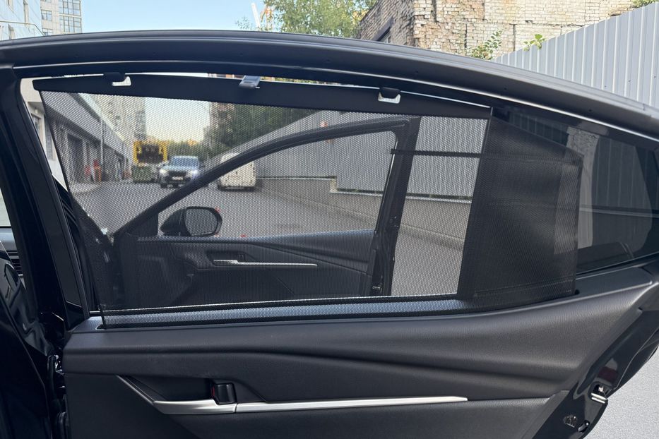 Продам Toyota Camry 80 Hybrid Premium + 2024 года в Киеве