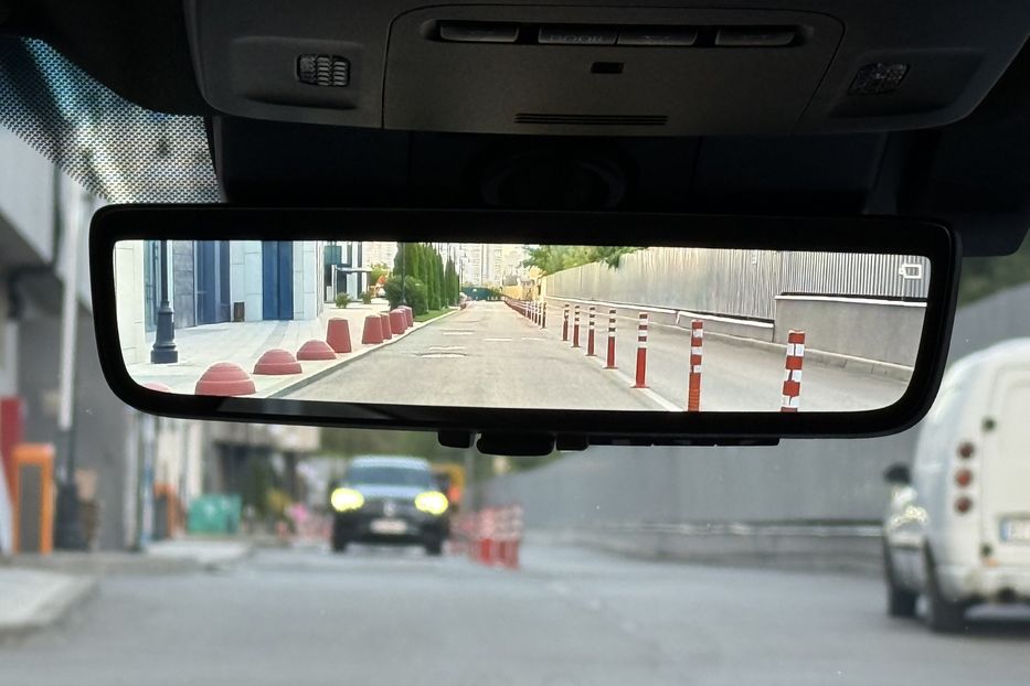 Продам Toyota Camry 80 Hybrid Premium + 2024 года в Киеве