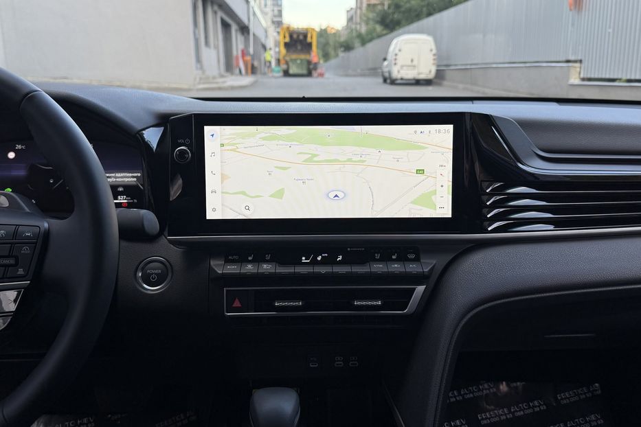 Продам Toyota Camry 80 Hybrid Premium + 2024 года в Киеве