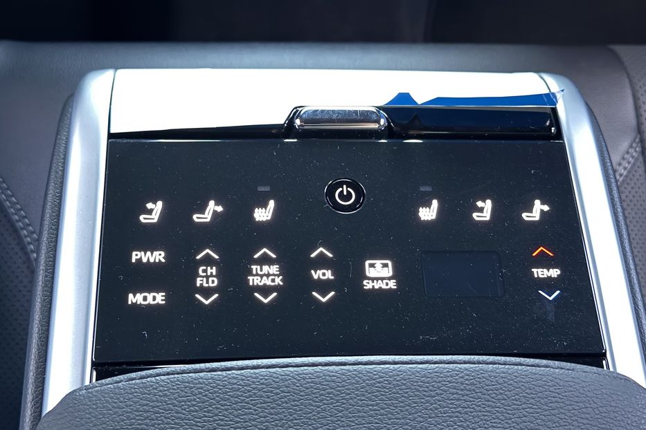 Продам Toyota Camry 80 Hybrid Premium + 2024 года в Киеве
