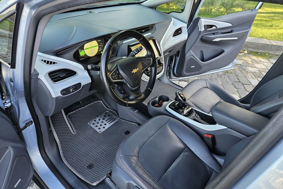 Продам Chevrolet Bolt Premier 2017 года в Киеве