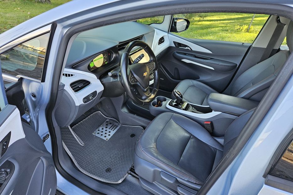 Продам Chevrolet Bolt Premier 2017 года в Киеве