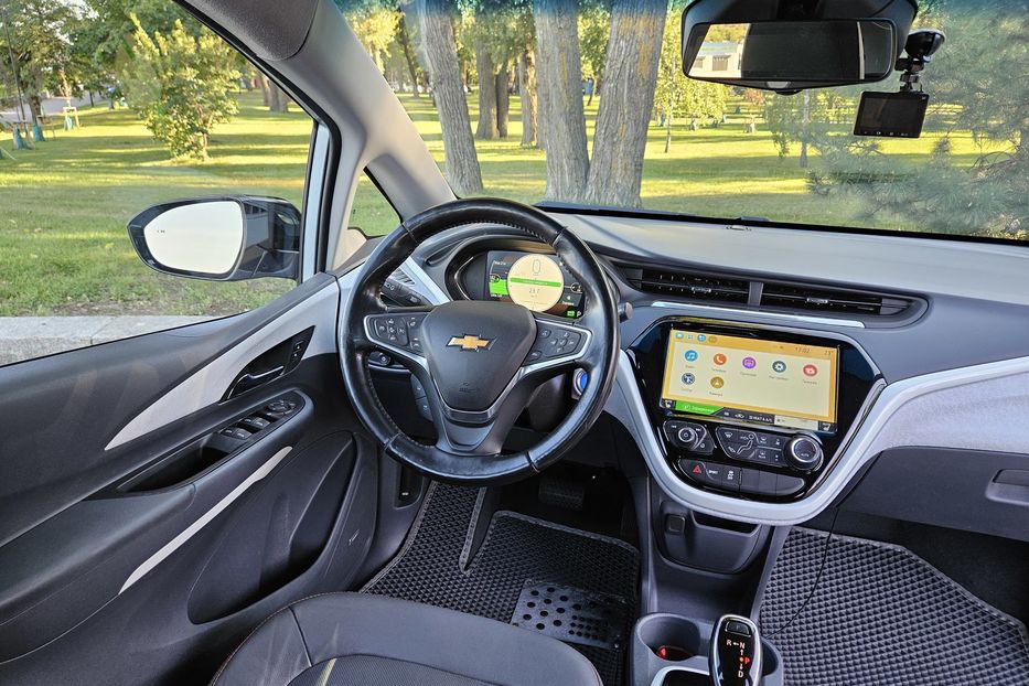 Продам Chevrolet Bolt Premier 2017 года в Киеве