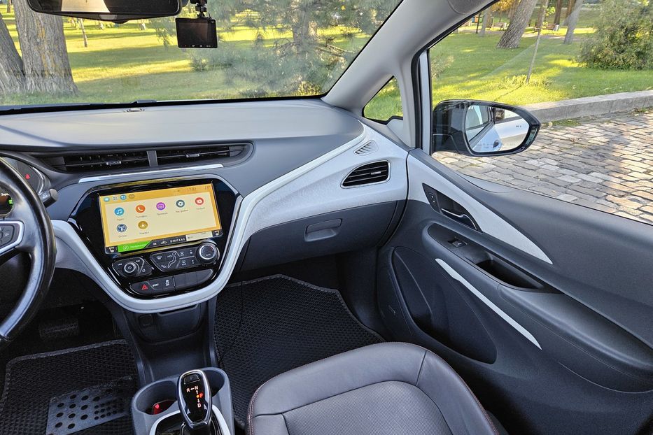 Продам Chevrolet Bolt Premier 2017 года в Киеве