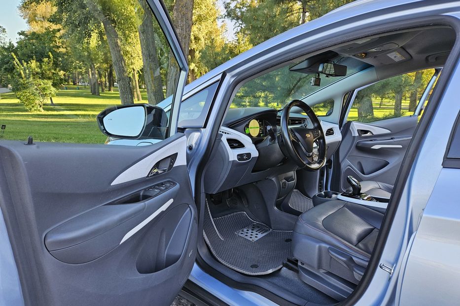 Продам Chevrolet Bolt Premier 2017 года в Киеве