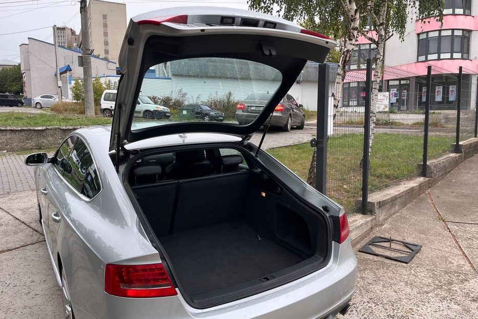 Продам Audi A5 2010 года в Черновцах