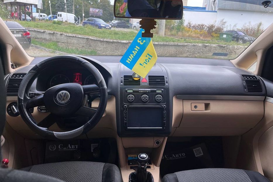 Продам Volkswagen Touran 2005 года в Черновцах