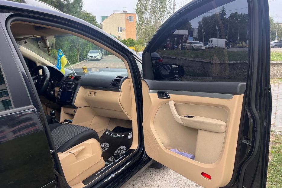 Продам Volkswagen Touran 2005 года в Черновцах