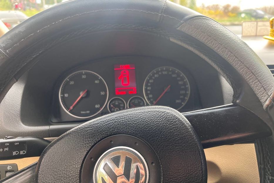 Продам Volkswagen Touran 2005 года в Черновцах