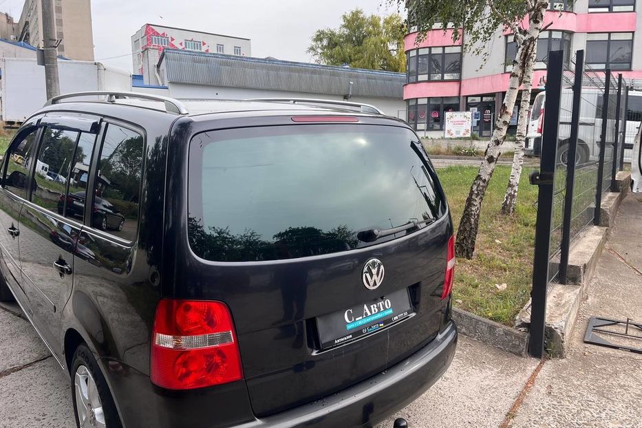 Продам Volkswagen Touran 2005 года в Черновцах