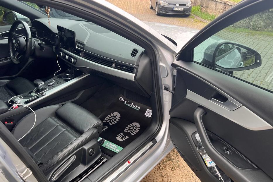 Продам Audi A4 2017 года в Черновцах