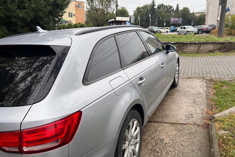 Продам Audi A4 2017 года в Черновцах