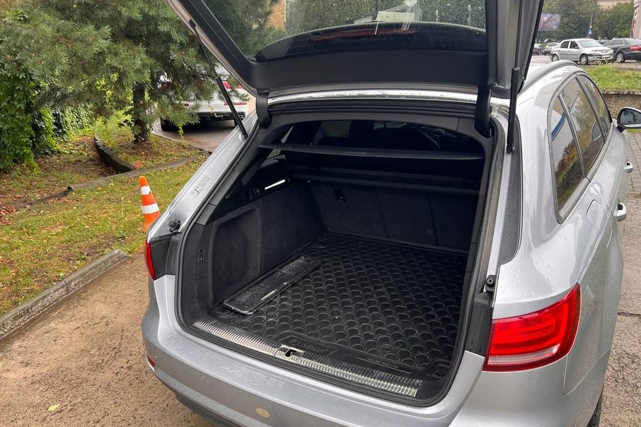 Продам Audi A4 2017 года в Черновцах