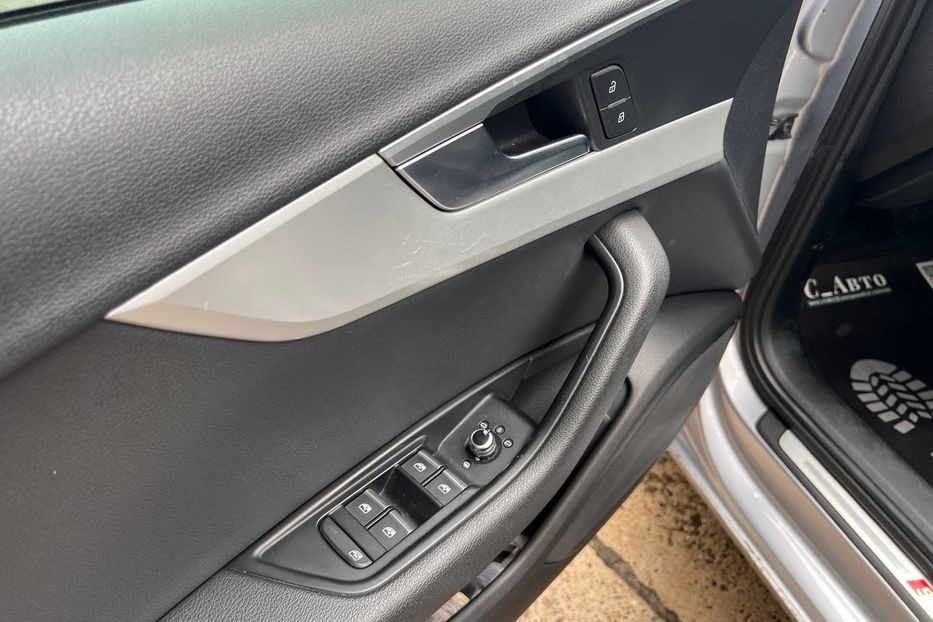 Продам Audi A4 2017 года в Черновцах