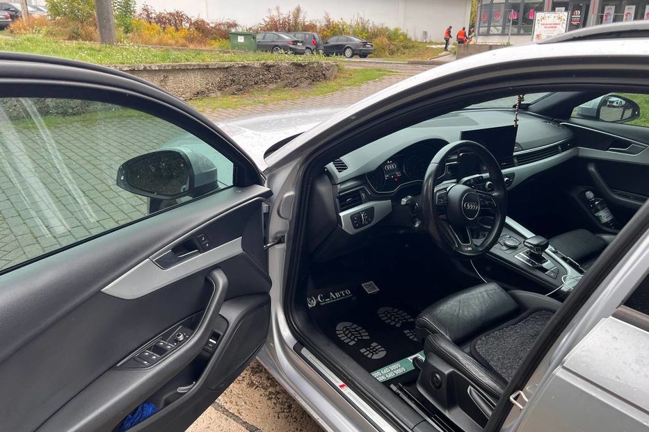 Продам Audi A4 2017 года в Черновцах