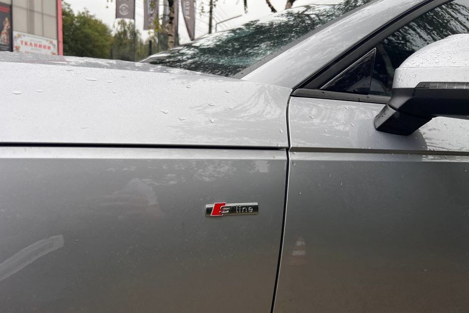 Продам Audi A4 2017 года в Черновцах