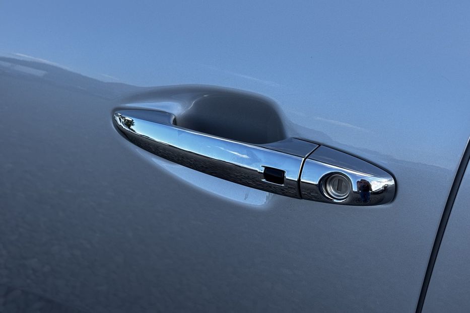 Продам Kia Niro Запоріжжя 2020 года в Львове