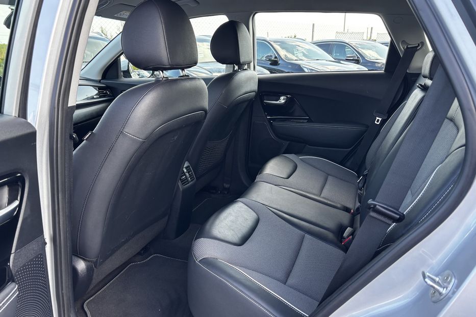Продам Kia Niro Запоріжжя 2020 года в Львове