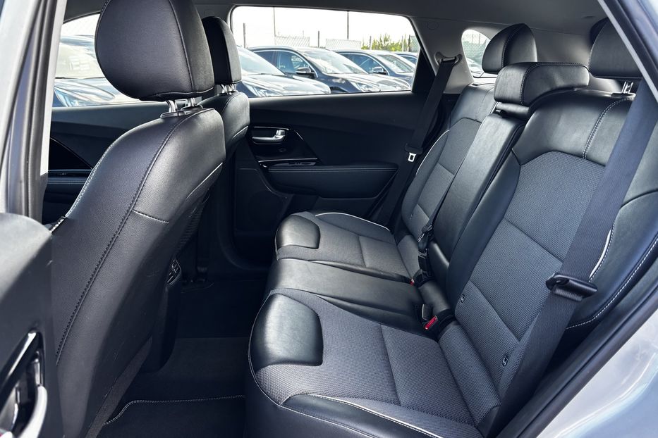 Продам Kia Niro Запоріжжя 2020 года в Львове