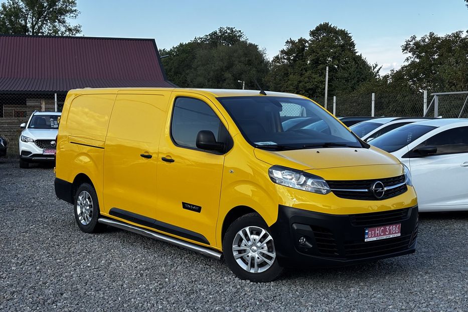 Продам Opel Vivaro груз. L2H1  88 KW 2021 года в Львове