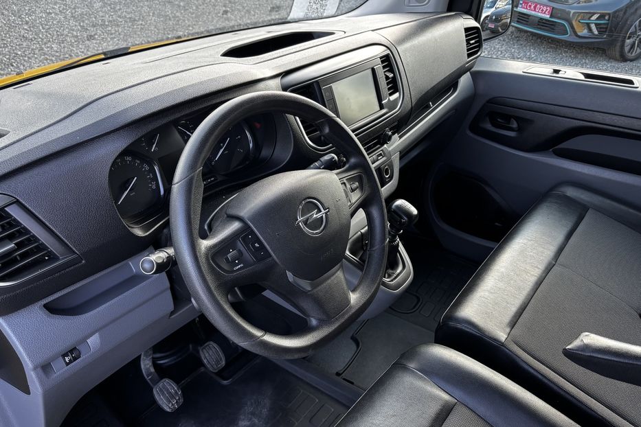 Продам Opel Vivaro груз. L2H1  88 KW 2021 года в Львове