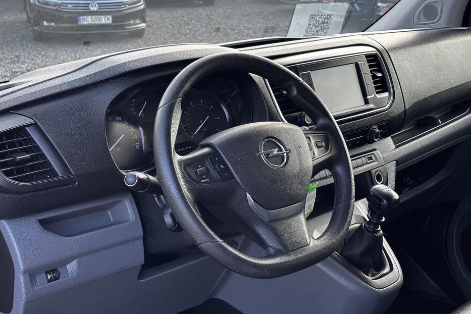 Продам Opel Vivaro груз. L2H1  88 KW 2021 года в Львове