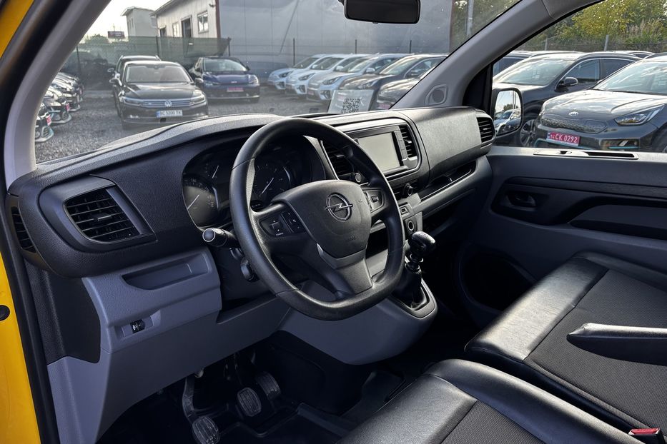 Продам Opel Vivaro груз. L2H1  88 KW 2021 года в Львове
