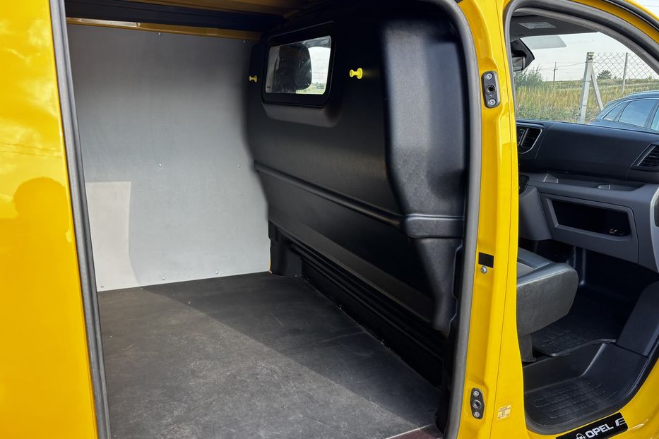 Продам Opel Vivaro груз. L2H1  88 KW 2021 года в Львове