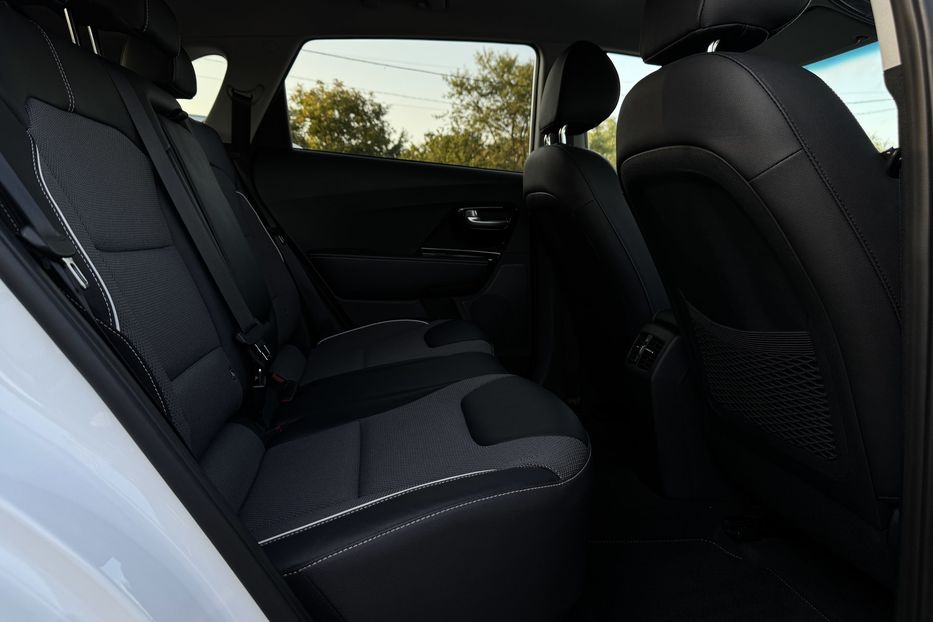 Продам Kia Niro 64кВтТепловийПідгрвсидінькерма 2021 года в Львове