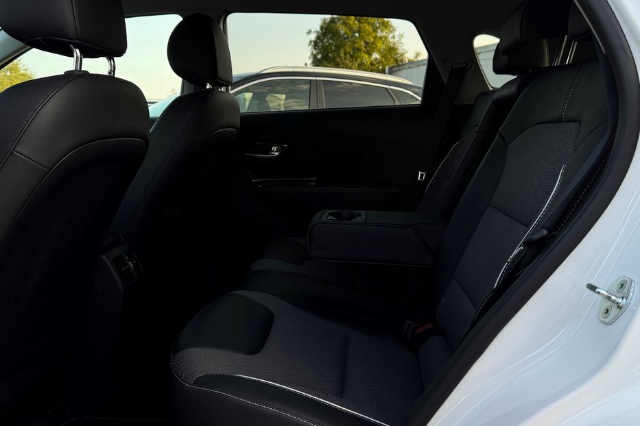 Продам Kia Niro 64кВтТепловийПідгрвсидінькерма 2021 года в Львове