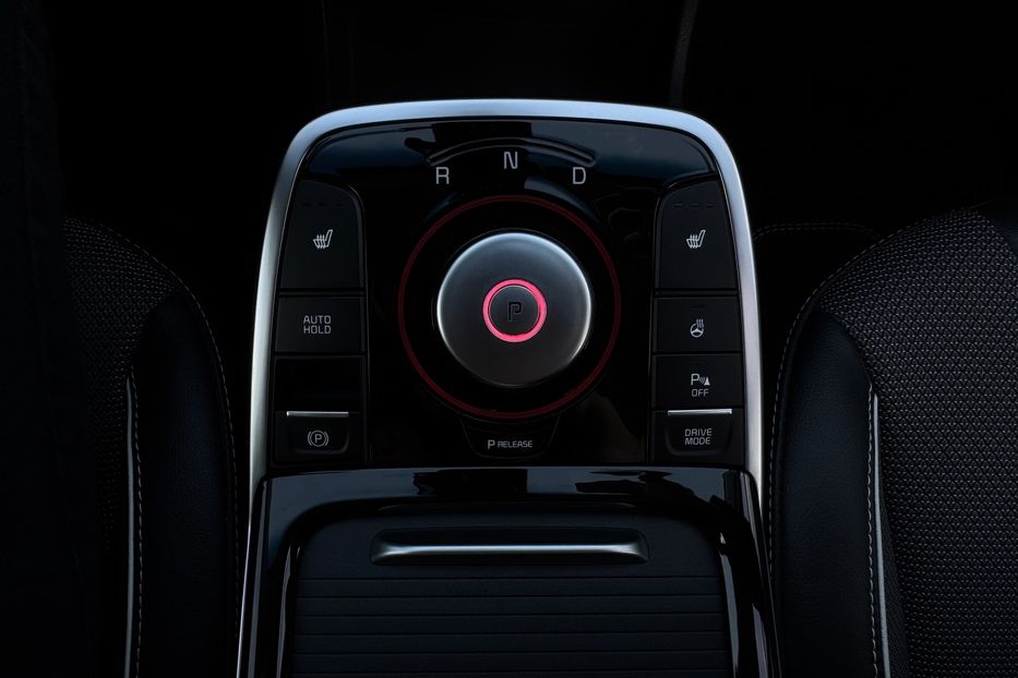 Продам Kia Niro 64кВтТепловийПідгрвсидінькерма 2021 года в Львове