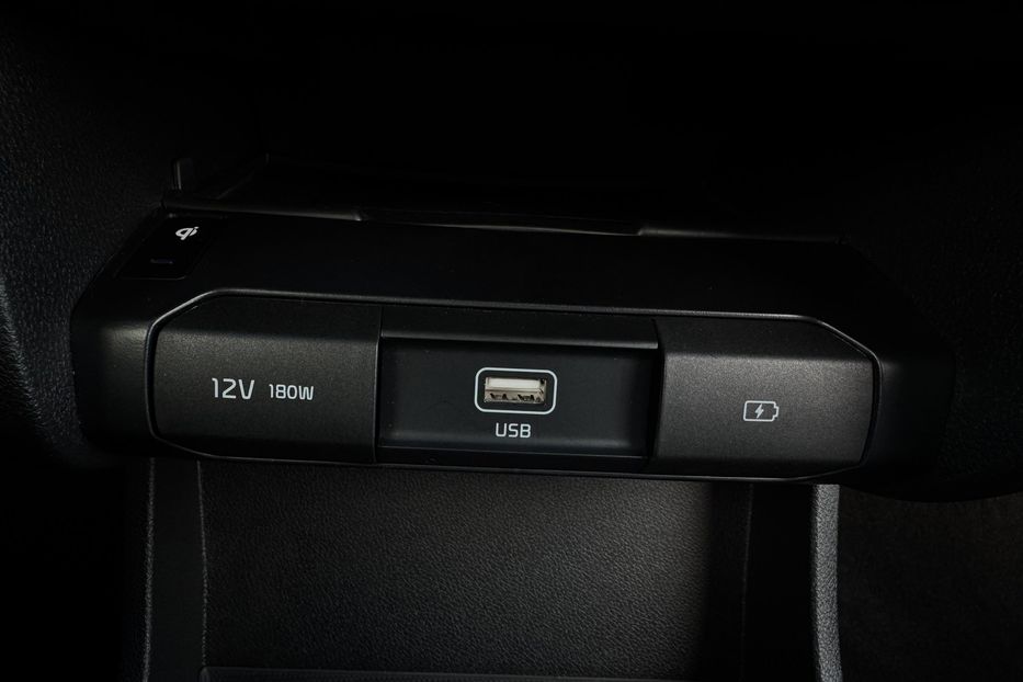 Продам Kia Niro 64кВтТепловийПідгрвсидінькерма 2021 года в Львове