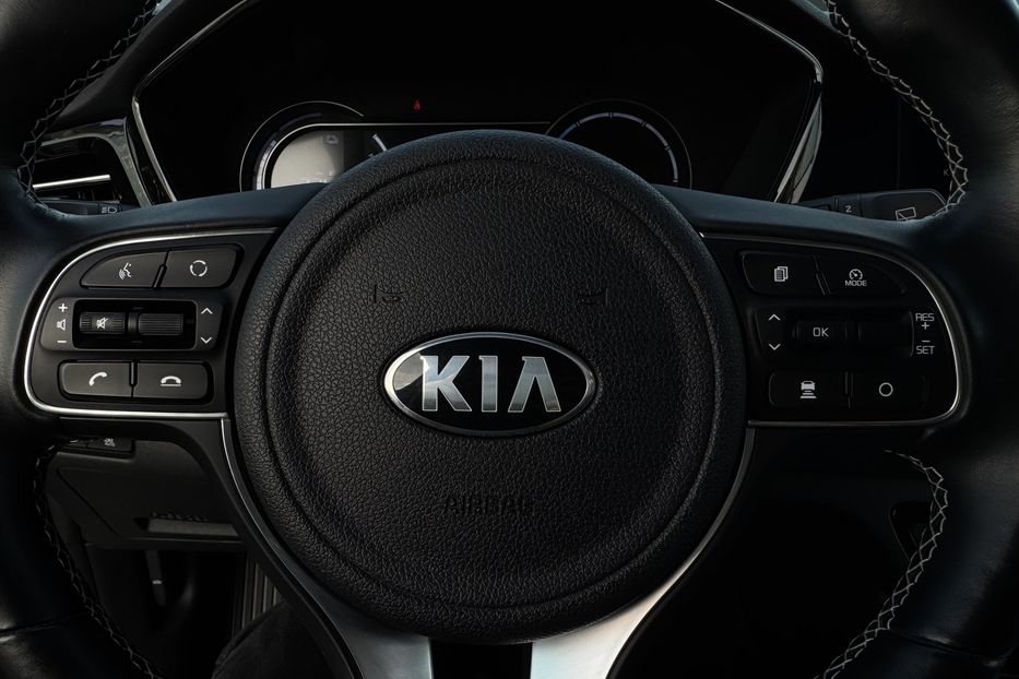 Продам Kia Niro 64кВтТепловийПідгрвсидінькерма 2021 года в Львове