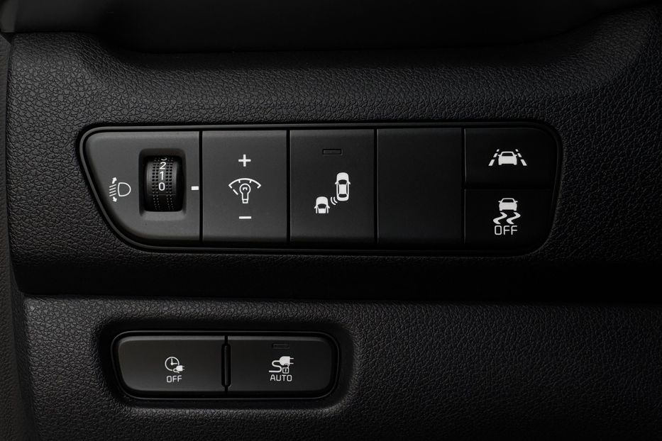 Продам Kia Niro 64кВтТепловийПідгрвсидінькерма 2021 года в Львове