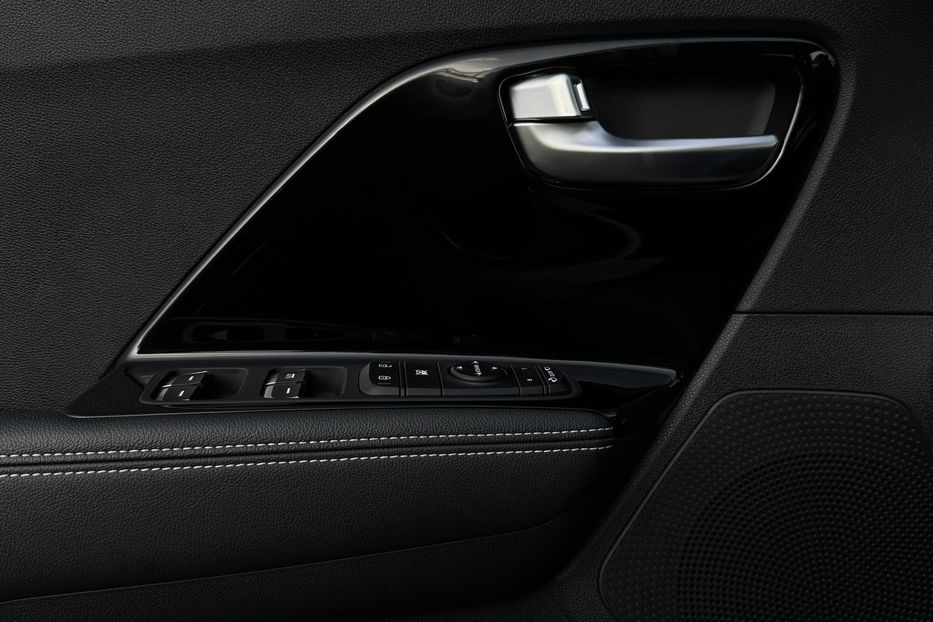 Продам Kia Niro 64кВтТепловийПідгрвсидінькерма 2021 года в Львове