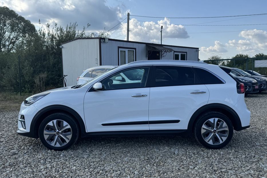 Продам Kia Niro 64кВтТепловийПідгрвсидінькерма 2021 года в Львове