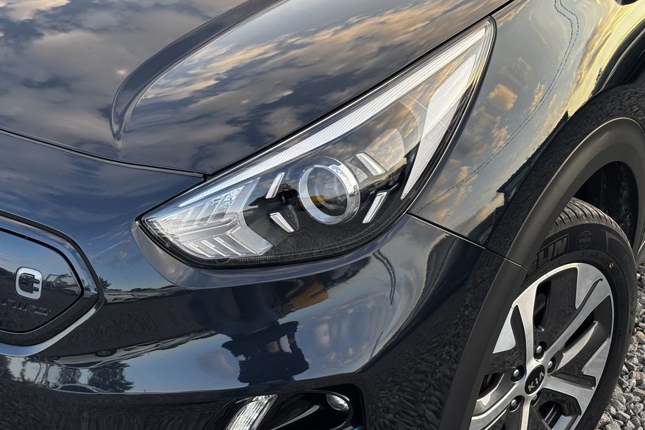 Продам Kia Niro 64 kwt 2021 года в Львове