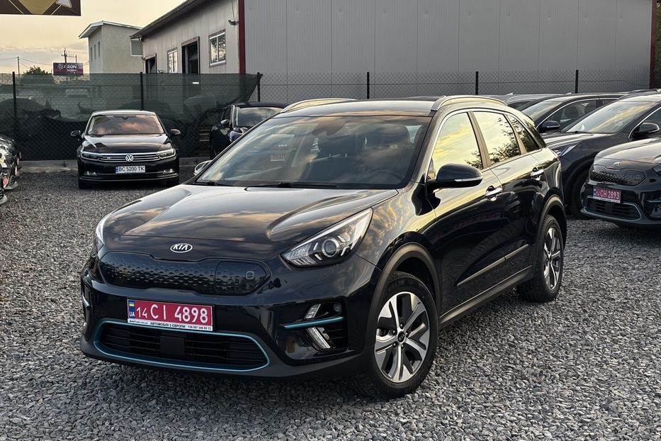 Продам Kia Niro 64 kwt 2021 года в Львове