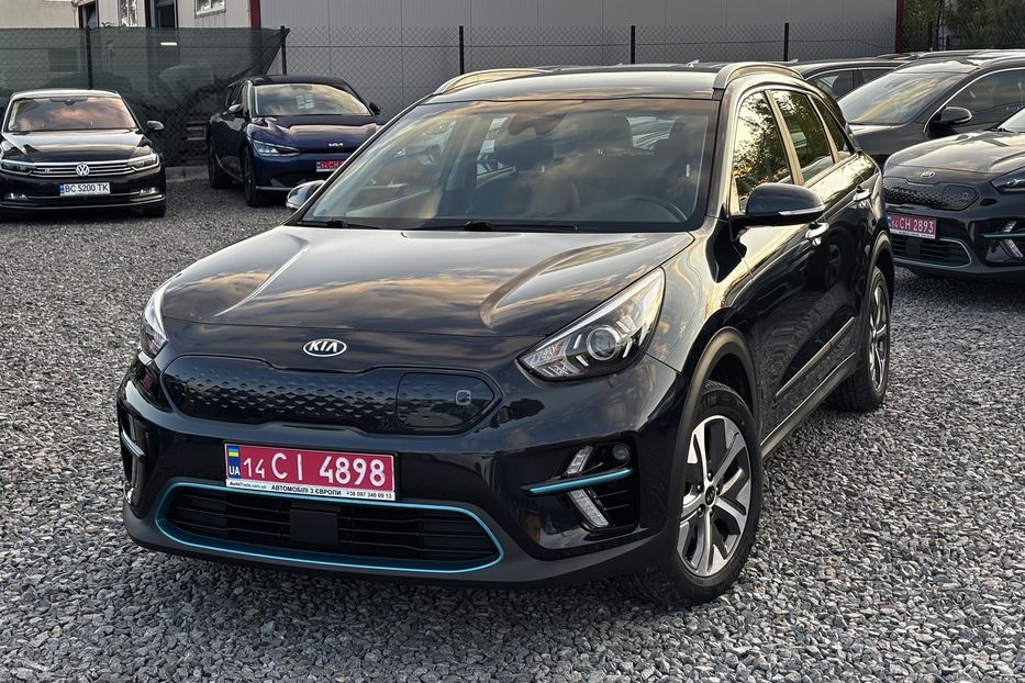 Продам Kia Niro 64 kwt 2021 года в Львове