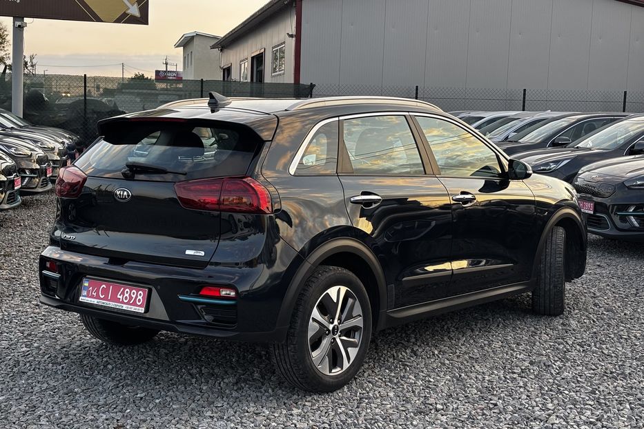 Продам Kia Niro 64 kwt 2021 года в Львове